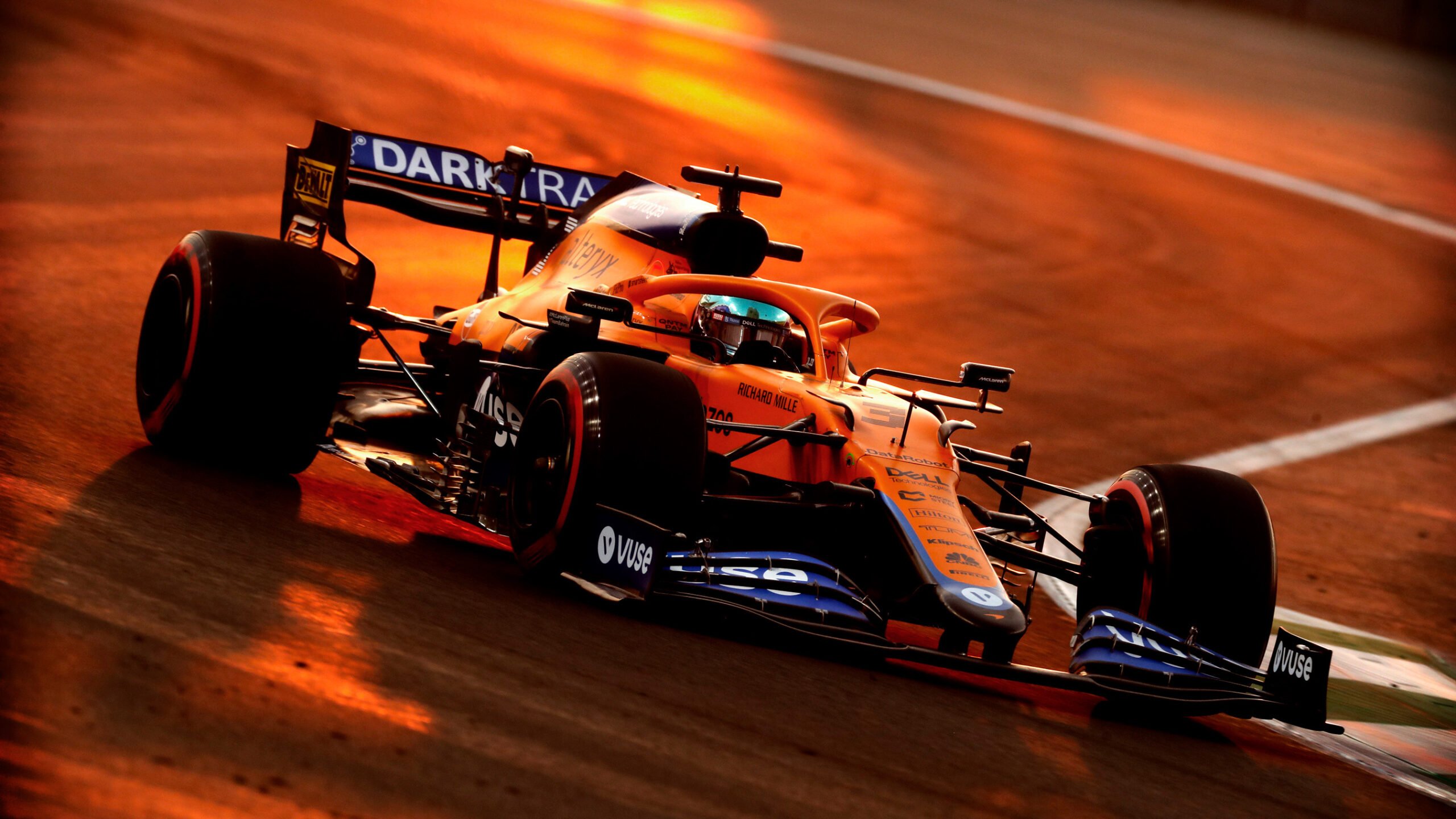 Сайнц: McLaren се възражда