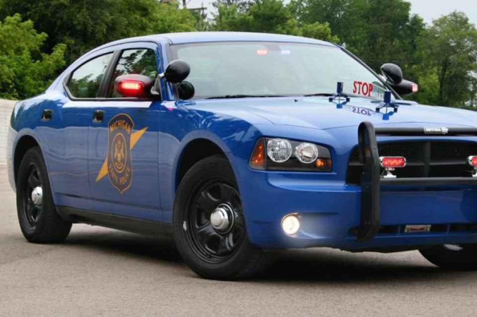 Криза в американската полиция заради цените на горивата - michigan state police dodge charger 1
