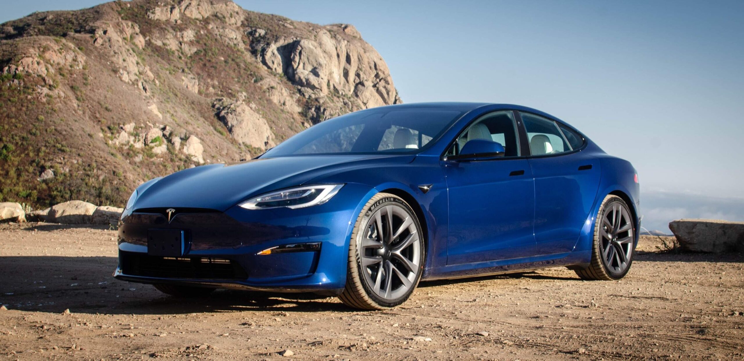 Собственик се отказа от Tesla-та си, взе си BMW - tes scaled