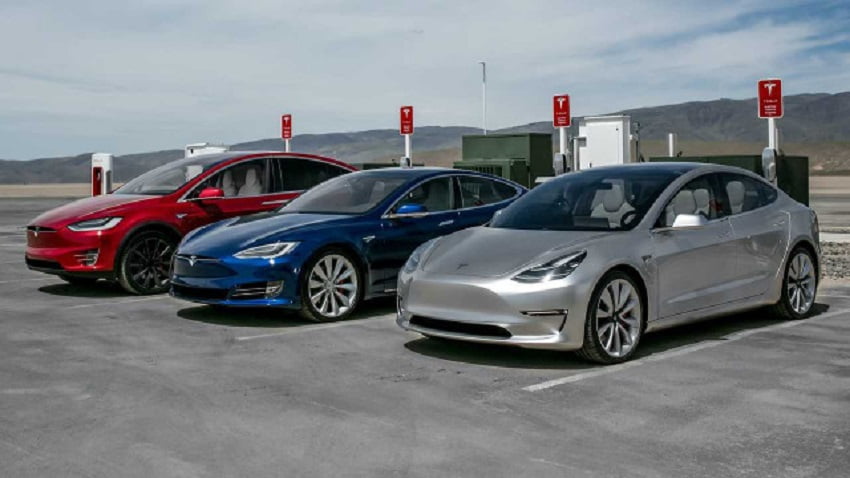 Някои от екстрите на Tesla срещу заплащане