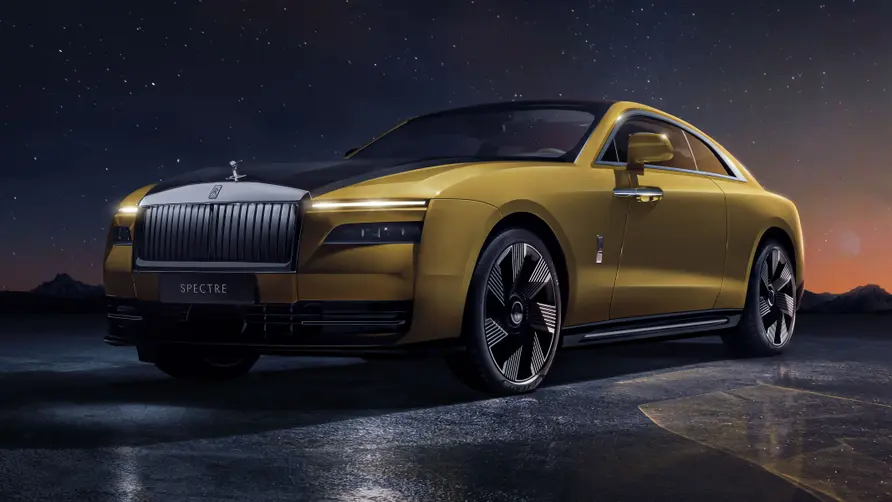 Новия Rolls-Royce Spectre е най-луксозния електрически автомобил - rr spectre shot 02 front 3qtr