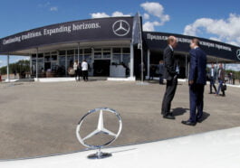 Mercedes-Benz губи 2 млрд. евро заради оттеглянето от Русия - russia