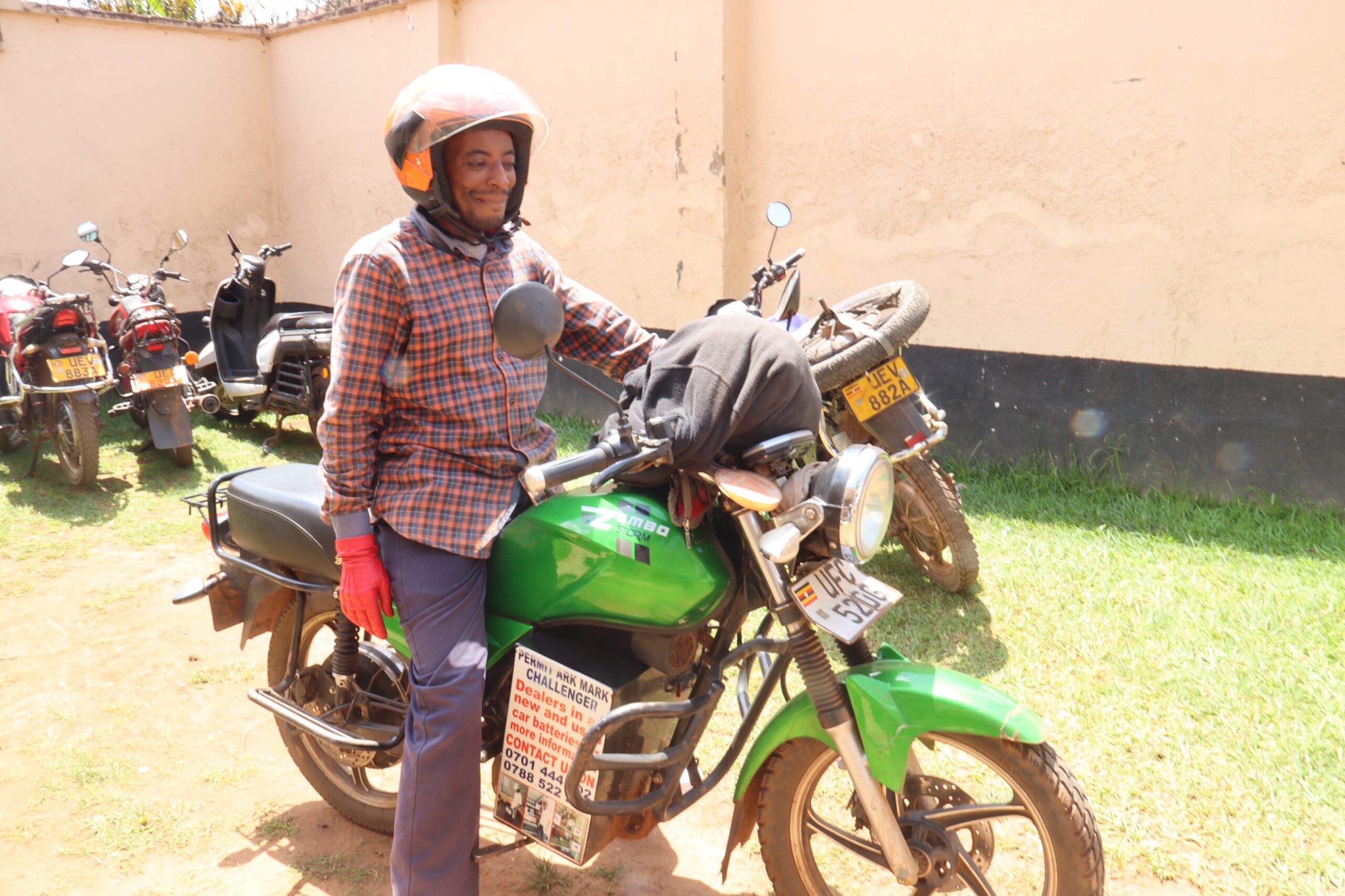 В Уганда ще карат само електрически мотоциклети - zembo 8 scaled 1