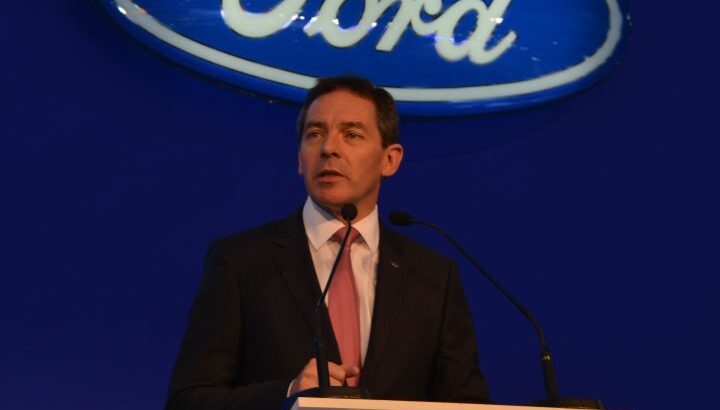 Aston Martin наема бивш шеф на Ford