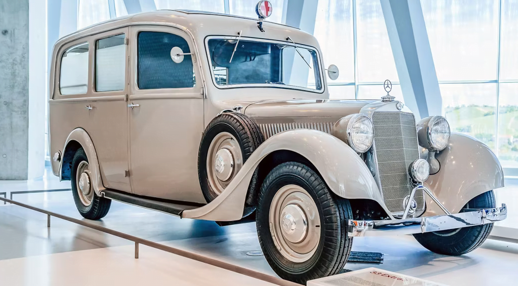 Линейка на Mercedes-Benz от 1930 г. беше показана в музей - lineika