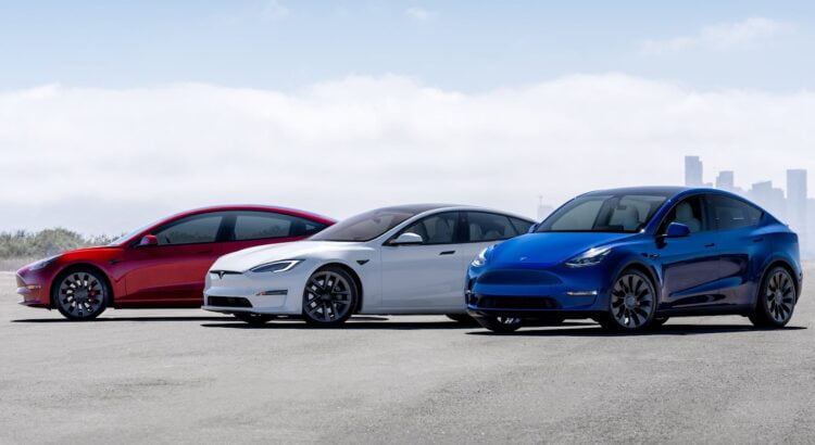Tesla произвежда 142 000 автомобила месечно