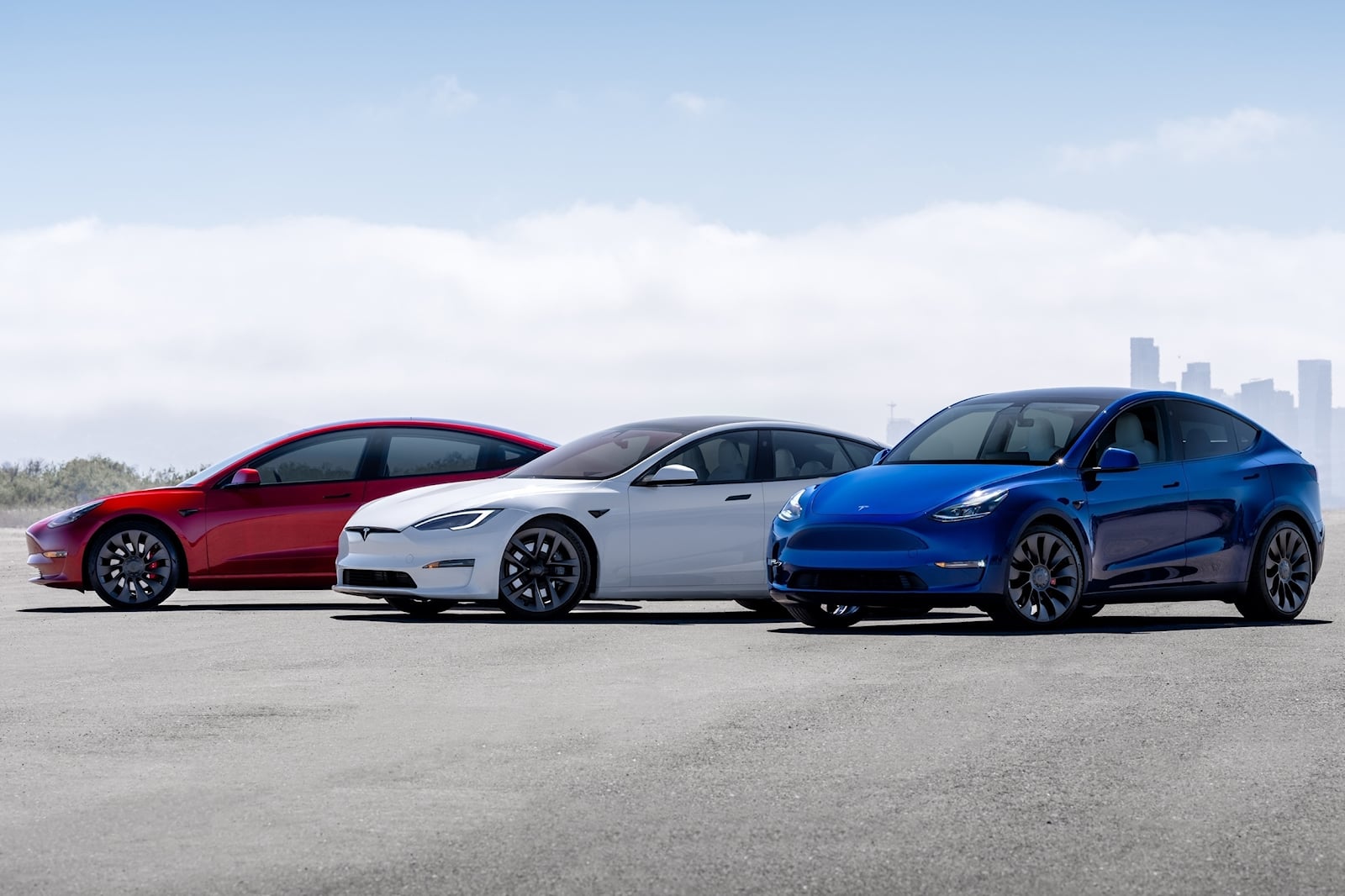 Tesla произвежда 142 000 автомобила месечно - tesla 2