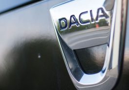 Dacia Sandero изпревари по продажби Tesla Model Y - dacia logo