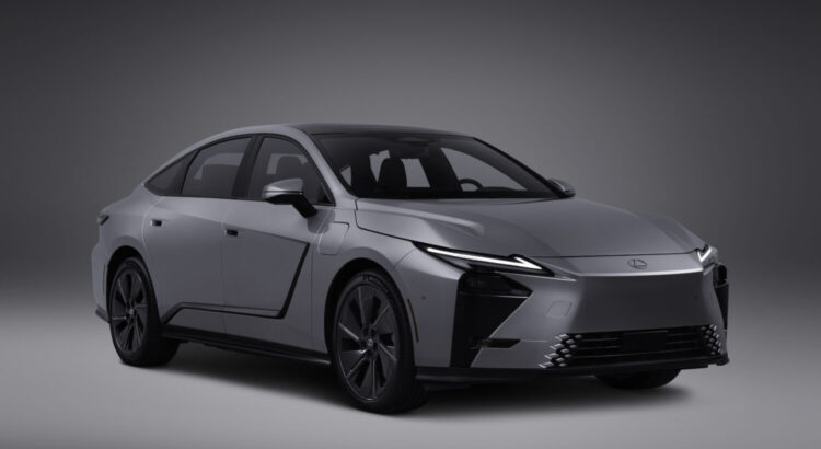ES луксозният седан на Lexus