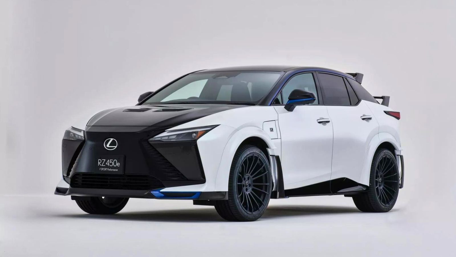 Lexus RZ
