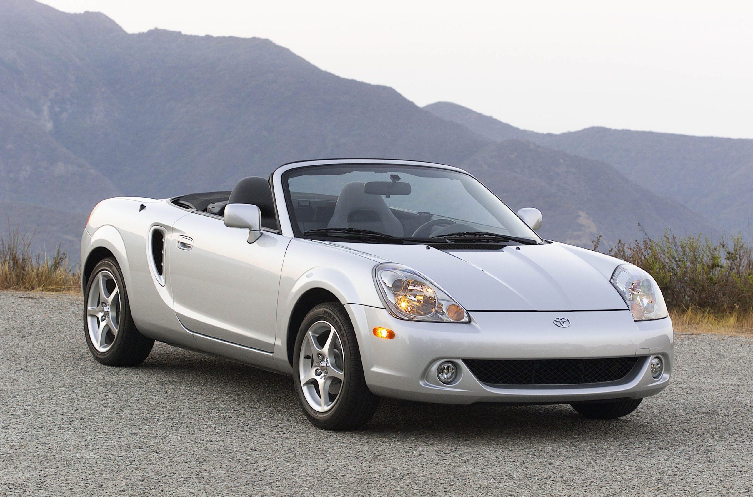 Toyota не бърза с MR2 - 2003 mr2 spyder 2 1599224809 scaled