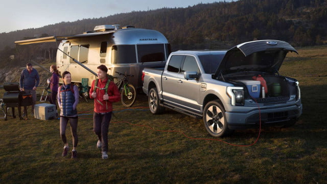 Ford и Tesla „на нож“ заради електромобилите - 49d967988e86dde361a32256c296294b 06 1
