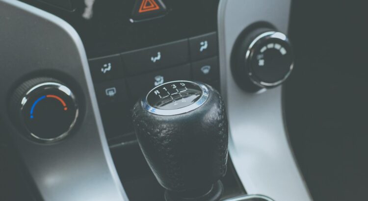 Защо да изберете механичните скорости пред автоматика - automobile 1839560 1920