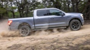 Втора ръка хибриди и електромобили поскъпнаха рязко - ford2