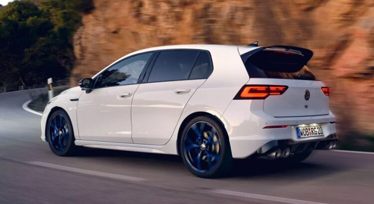 Volkswagen с юбилеен модел - golf