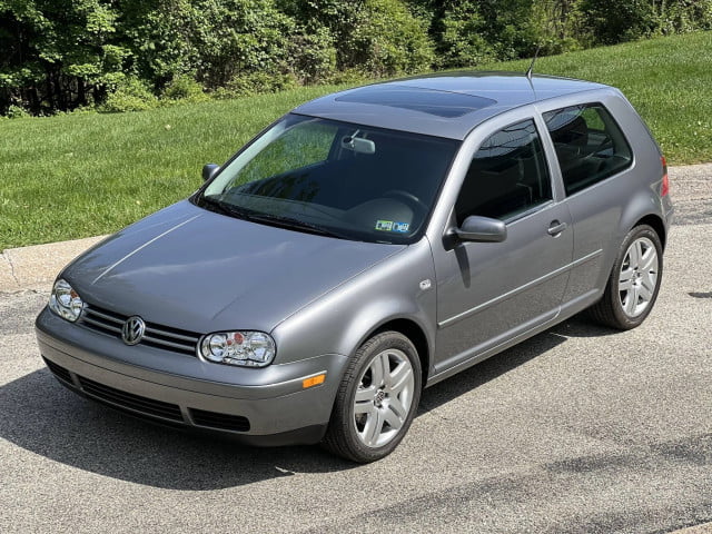 Продава се Volksvagen Golf на 19 години (ВИДЕО) - vvv 1
