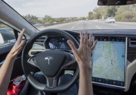Много ли са 15 000 долара за автопилот? - tesla