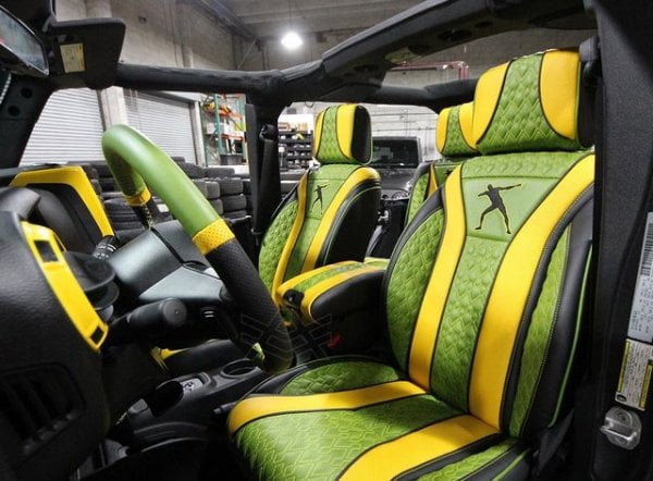 Коя е любимата кола на Юсейн Болт - 10b68228531d2d61cbad81f18286b7a5 02 usain bolt jeep wrangler avorza alex vega the auto firm 4