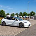 Tesla пуска 350 нови зарядни станции в Щатите - supercharger