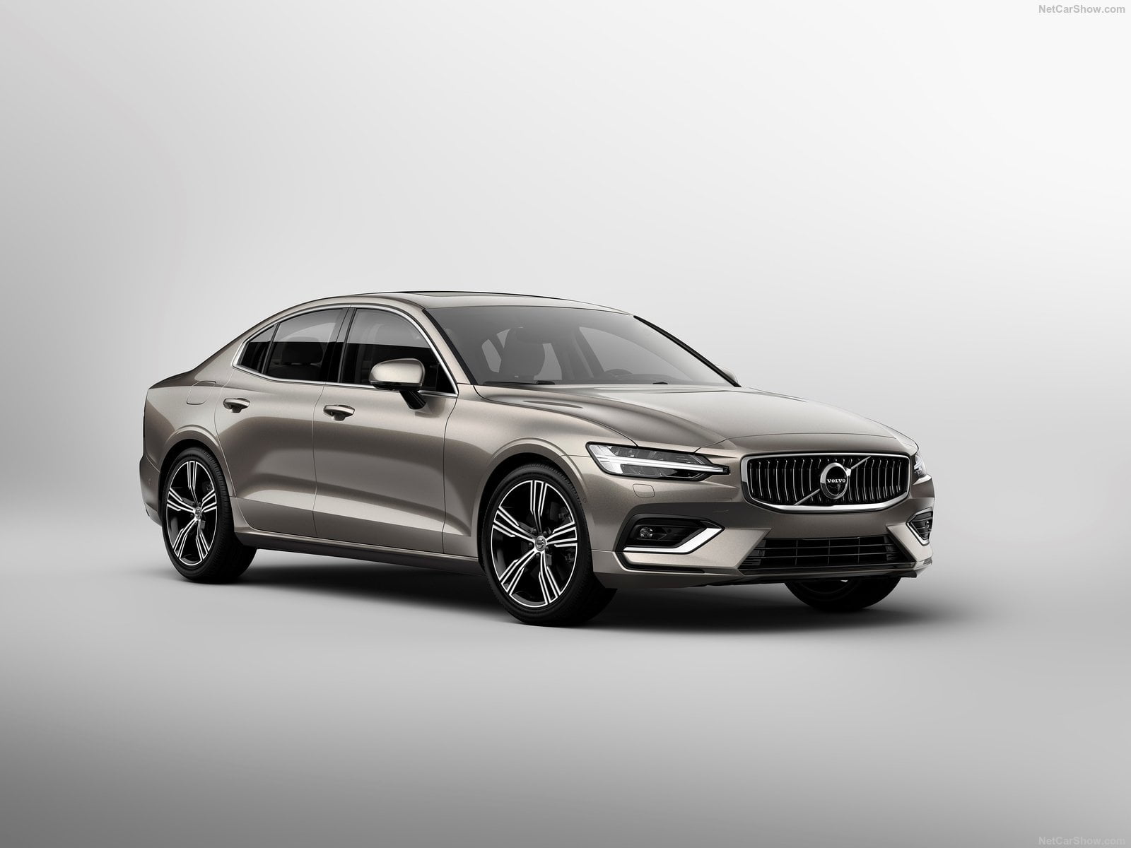 Volvo изтегля S60 от продажба - volvo