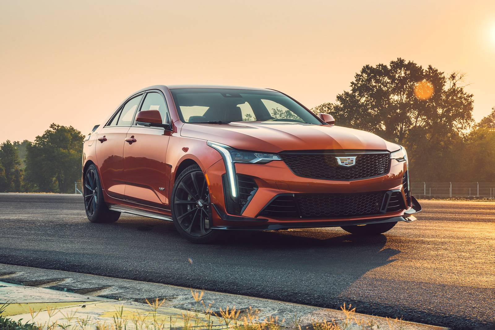 Cadillac CT4 V-Series Blackwing - американският отговор на BMW M3 и Audi RS3 - cadi