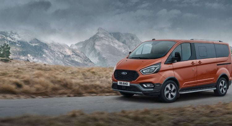 Ford Tourneo Custom идва през 2023 г. - модерен и просторен - ford