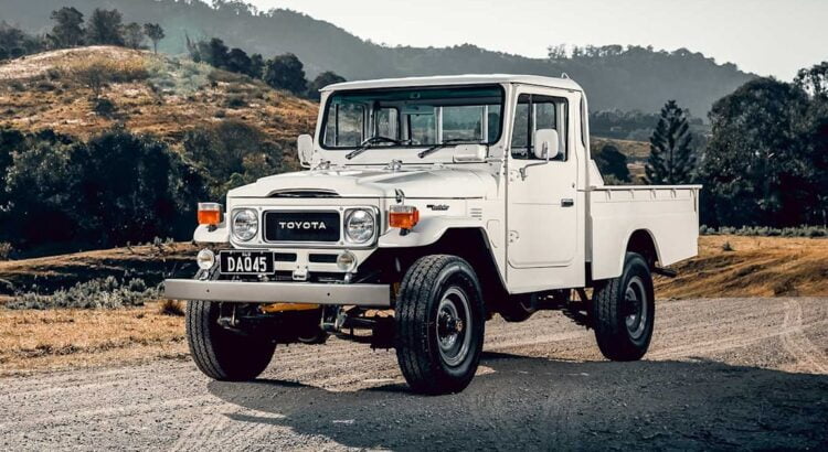Toyota Land Cruiser FJ45 - стабилен, надежден и практичен - toyota