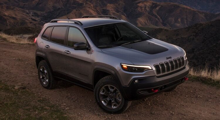 Jeep Cherokee удари дъното по продажби - jeep 1