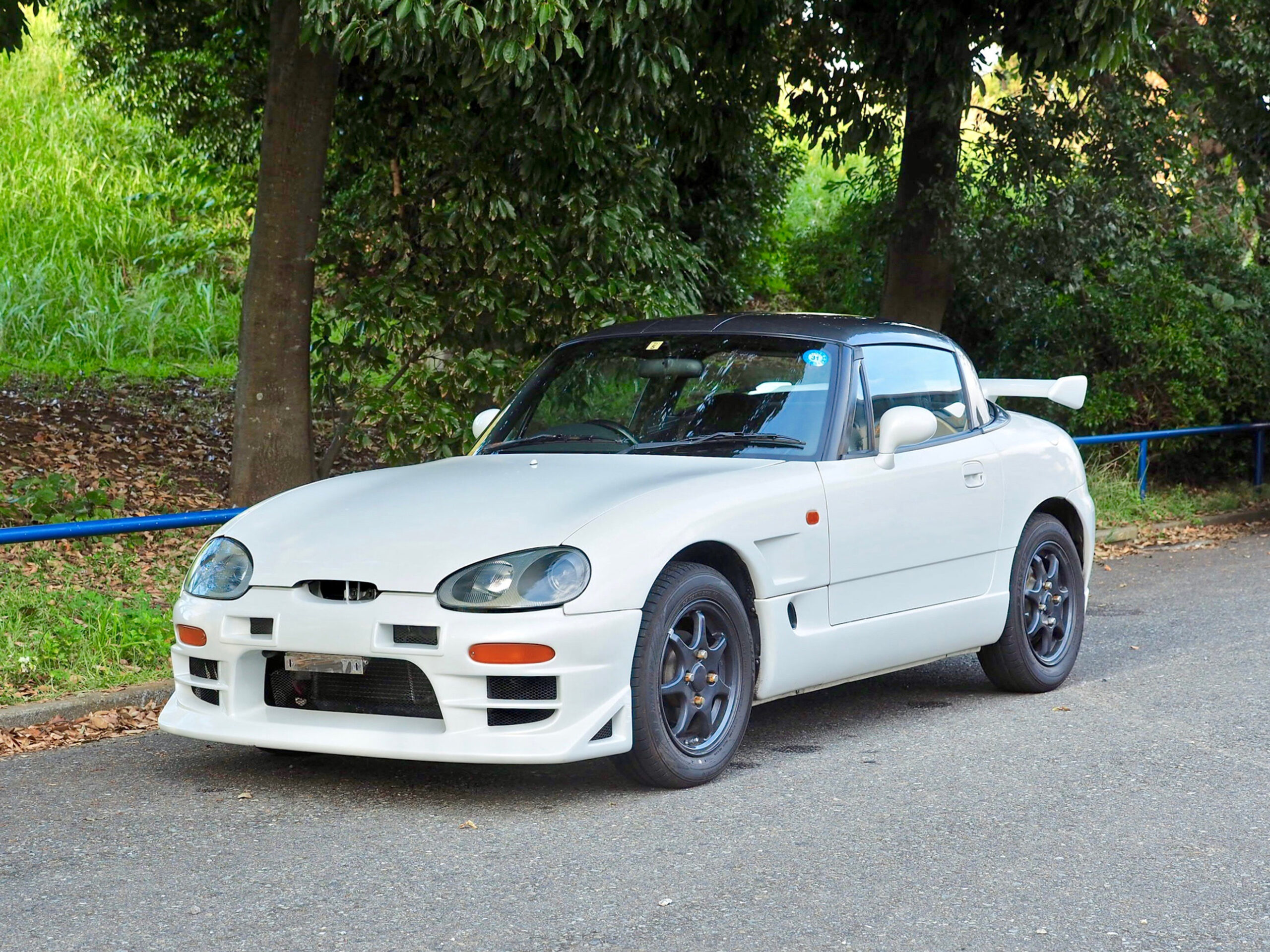 Suzuki Cappuccino или Mazda Miata? И двете ще ви очароват - suzuki scaled