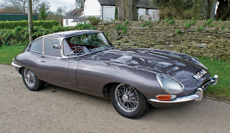 Jaguar E-type Coupe - "най-красивата кола, правена някога" - 1