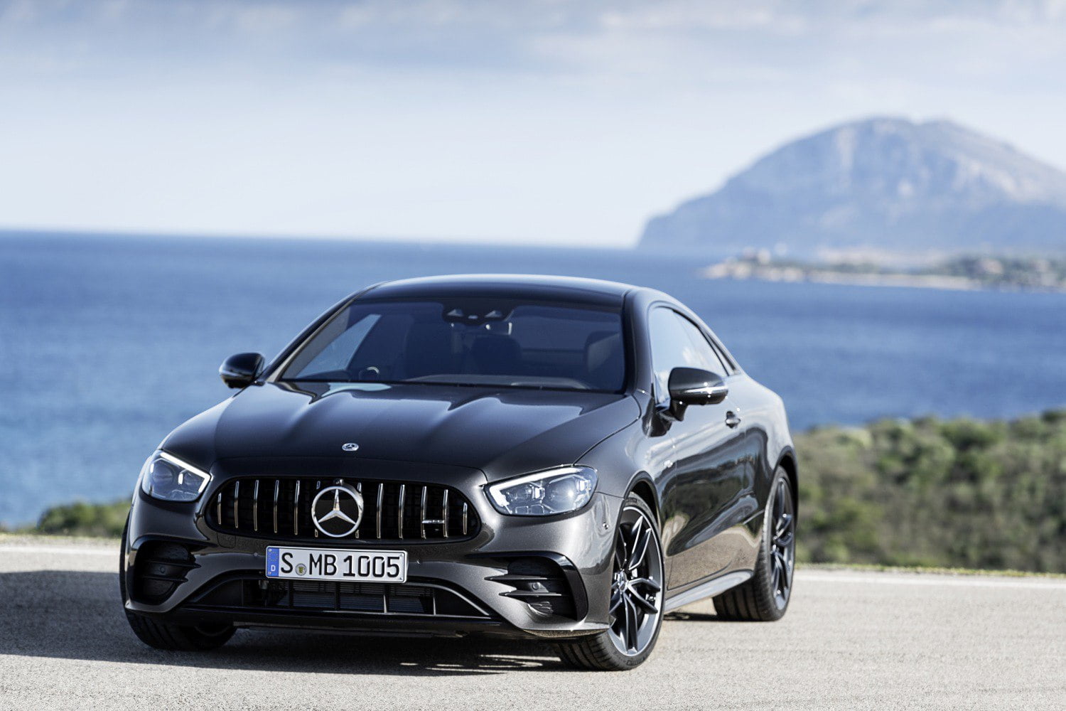 Mercedes-Benz изтегля 125 000 коли - mercedes benz e class coupe c238 facelift 2020