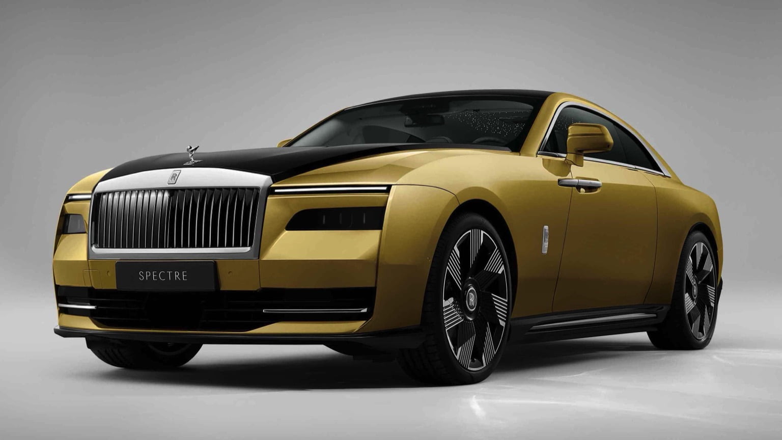 €380 000 не плашат купувачите на Rolls-Royce - spectre