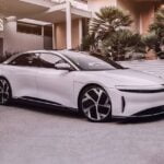 Lucid Air - най-добрият луксозен електромобил - 2022 lucid air sedan dream edition performance fq oem 1 1280