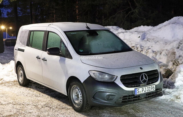 Новия миниван на Mercedes е на европейския пазар - e68ef7fd36918c72f7f4770d7aa4b25f 06 3