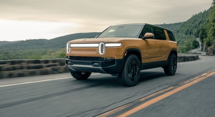 Rivian R1S - перфектният семеен електрически SUV - rivian