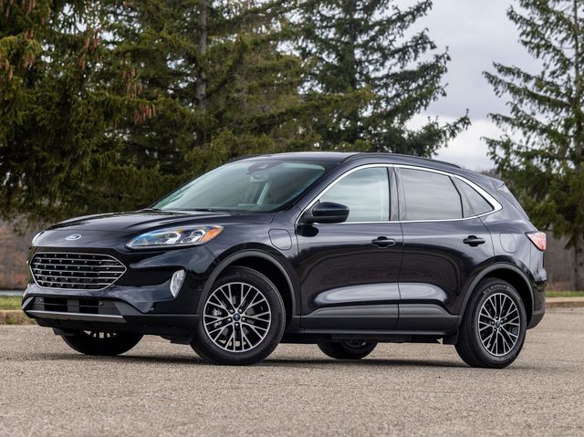 Ford залага на скъпи модели и пикапи - ford