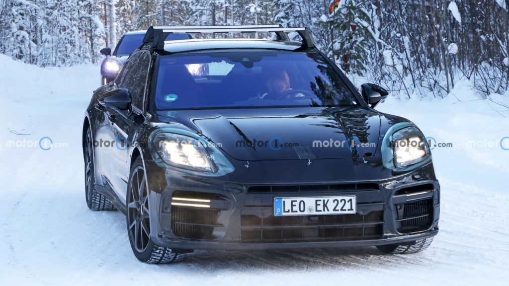 Porsche Panamera с актуализиран дизайн - porsche panamera spy pics 1