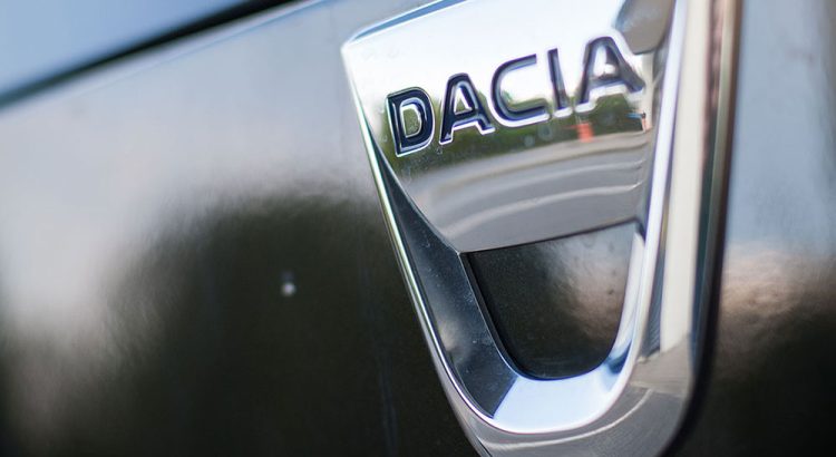 Dacia Sandero изпревари по продажби Tesla Model Y - dacia logo