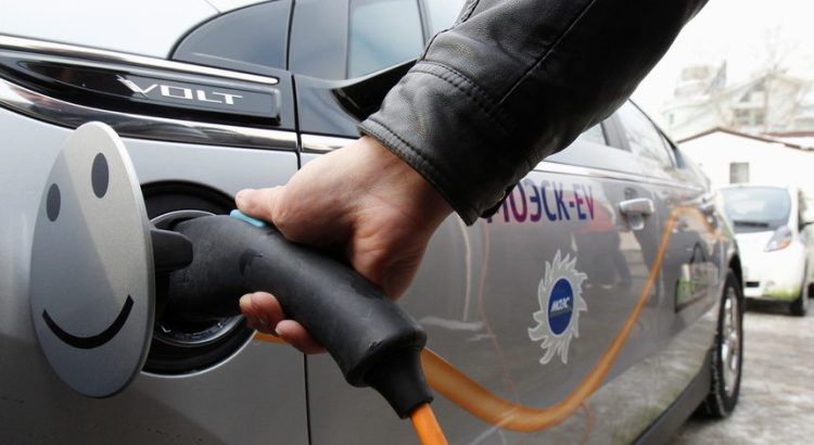 Могат ли светлините и чистачките да убият пробега на електромобила ви? - elektromobil