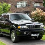 Вижте на каква цена се продава бившият Lincoln Navigator на Дейвид Бекъм - v1edyah3ghg8qqowrg5reob1pgfoxiop1irpnzpc
