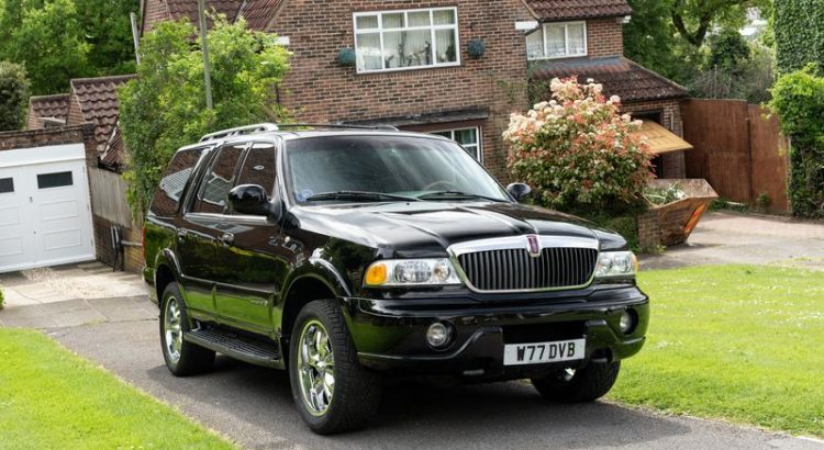 Вижте на каква цена се продава бившият Lincoln Navigator на Дейвид Бекъм - v1edyah3ghg8qqowrg5reob1pgfoxiop1irpnzpc