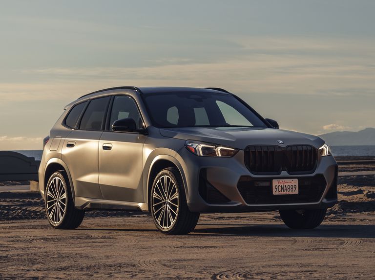 Най-продаваните коли за 2024 - 2023 bmw x1 xdrive28i 603 1672316562