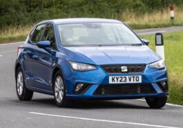 Топ 3 на най-добрите градски коли с автоматична скоростна кутия - 80 seat ibiza front cornering