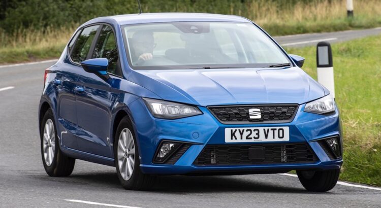 Топ 3 на най-добрите градски коли с автоматична скоростна кутия - 80 seat ibiza front cornering