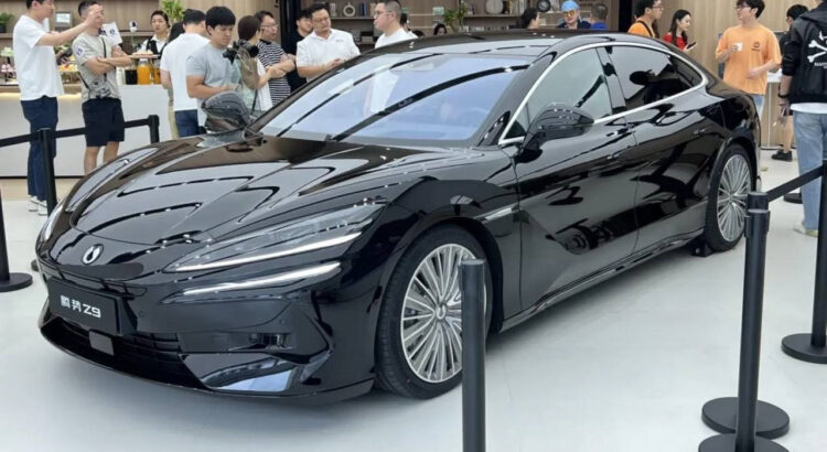 BYD Denza Z9GT