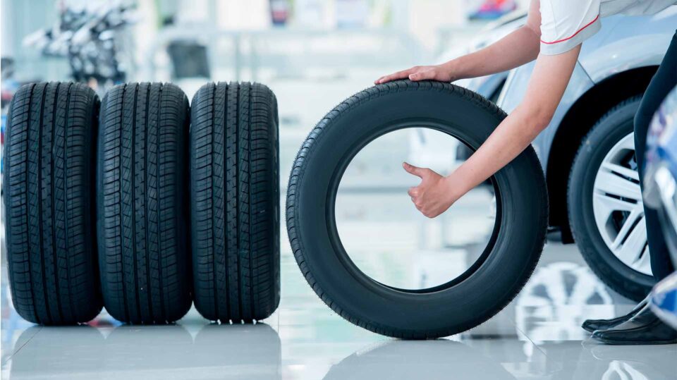 changing car tires
