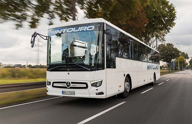 Успешни летни тестове на новия Mercedes-Benz eIntouro в Испания