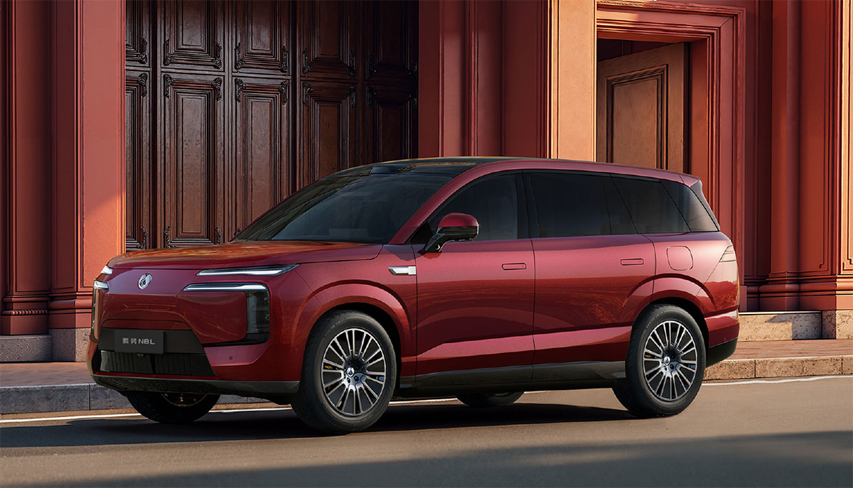 Denza подготвя премиерата на N8L – нов 6-местен хибриден SUV 3 Denza N8L
