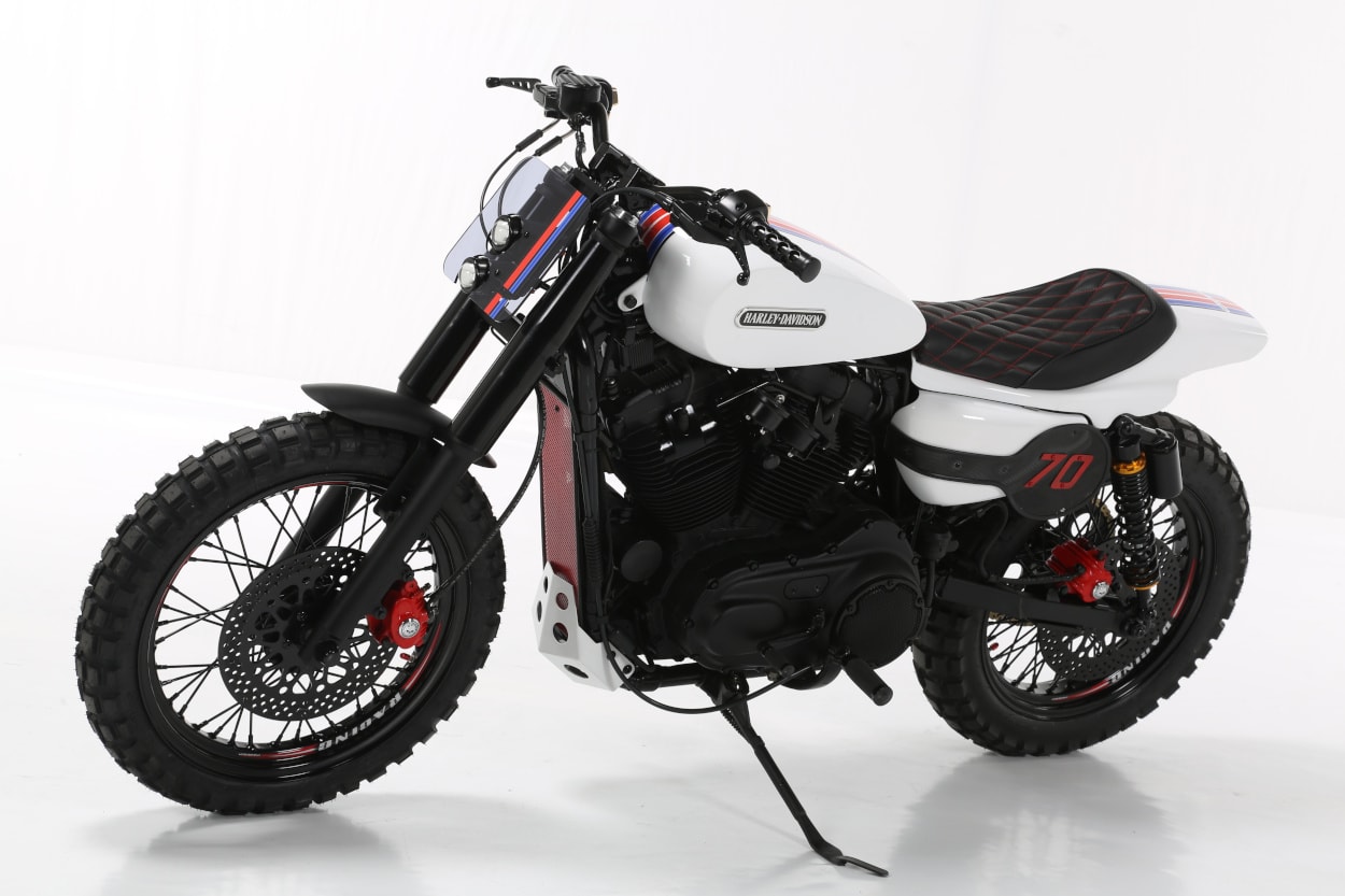 Harley-Davidson XL883 Seventy