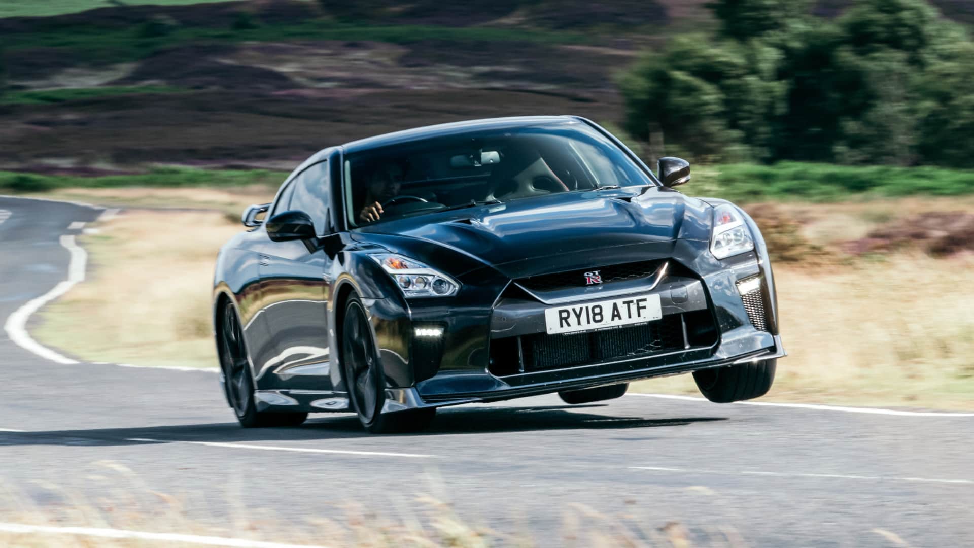Nissan GT-R